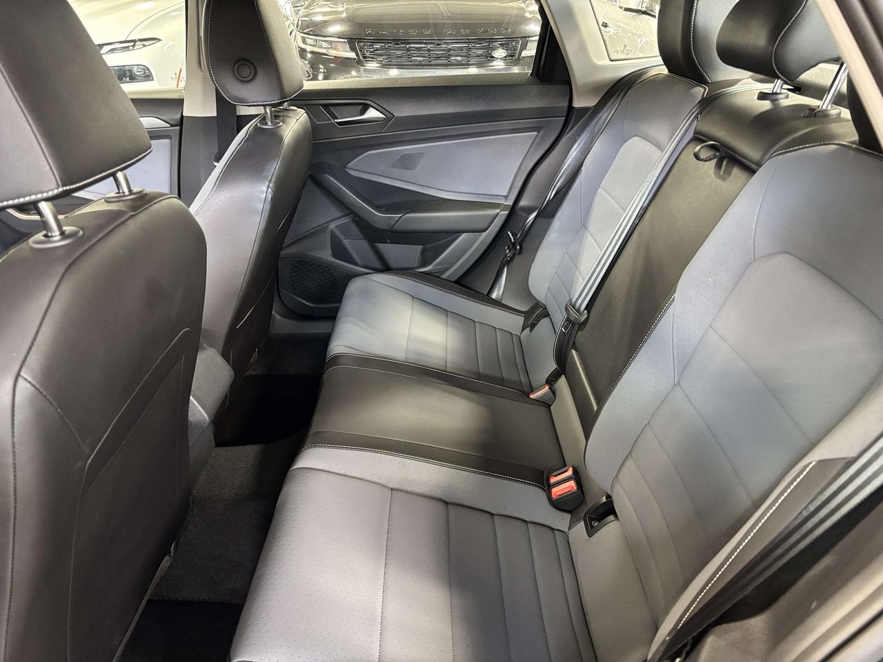 2025 Volkswagen Jetta Comfortline|ALLOYS|LEATHER|SUEDE|CARPLAY|HEATSEATS Photo