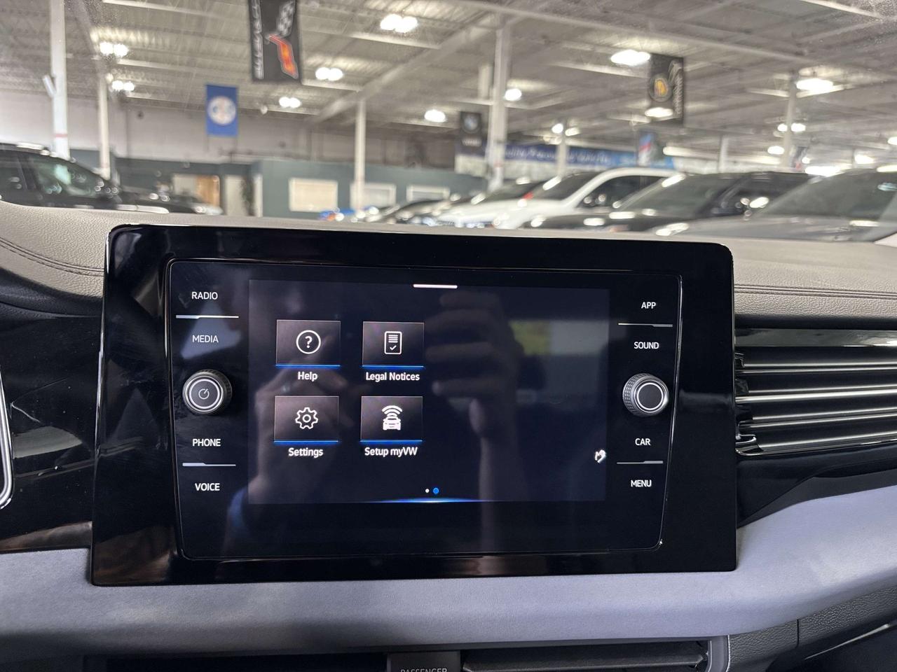 2025 Volkswagen Jetta Comfortline|ALLOYS|LEATHER|SUEDE|CARPLAY|HEATSEATS Photo