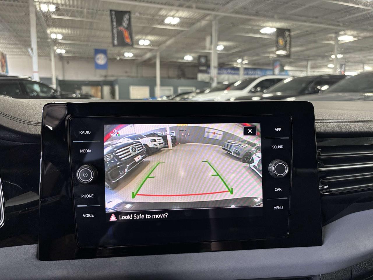 2025 Volkswagen Jetta Comfortline|ALLOYS|LEATHER|SUEDE|CARPLAY|HEATSEATS Photo