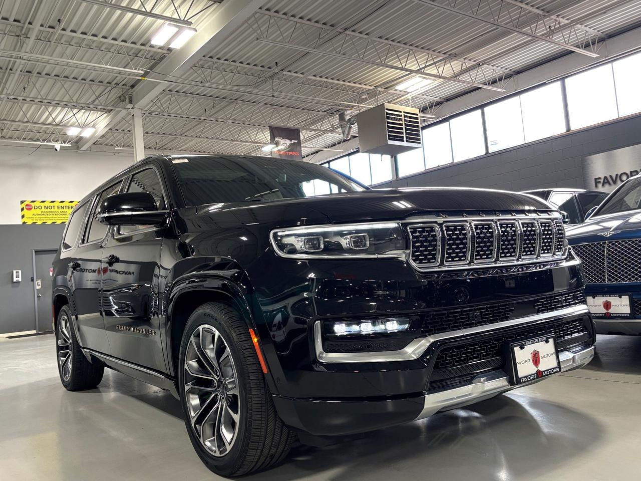 2022 Jeep Grand Wagoneer Series III 4x4|FAMCAM|7PASS|MASSAGE|WOOD|HEADSUP|+ Photo