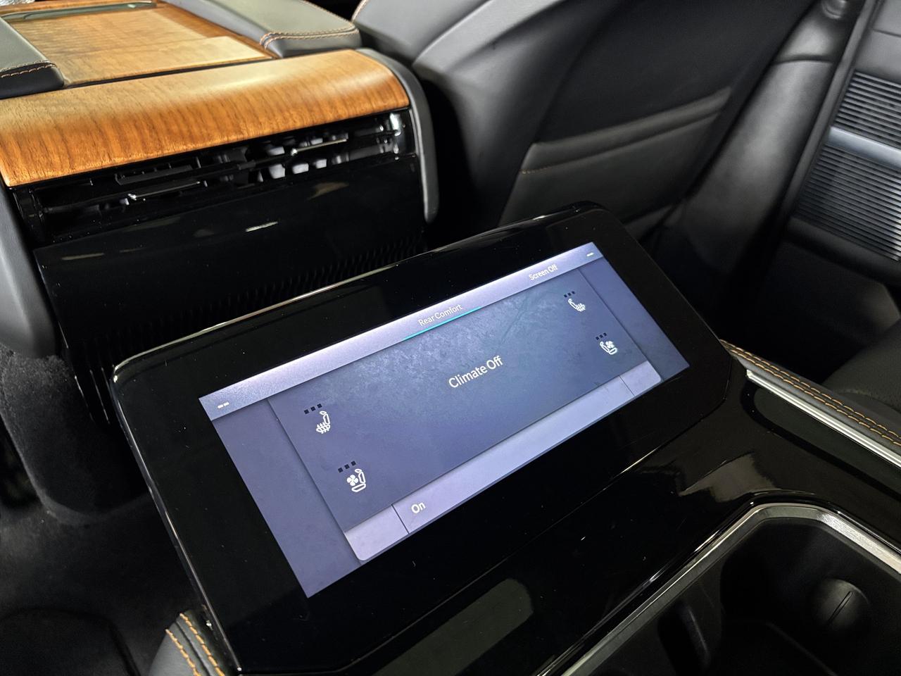 2022 Jeep Grand Wagoneer Series III 4x4|FAMCAM|7PASS|MASSAGE|WOOD|HEADSUP|+ Photo
