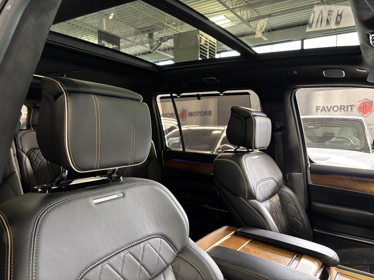 2022 Jeep Grand Wagoneer Series III 4x4|FAMCAM|7PASS|MASSAGE|WOOD|HEADSUP|+ Photo