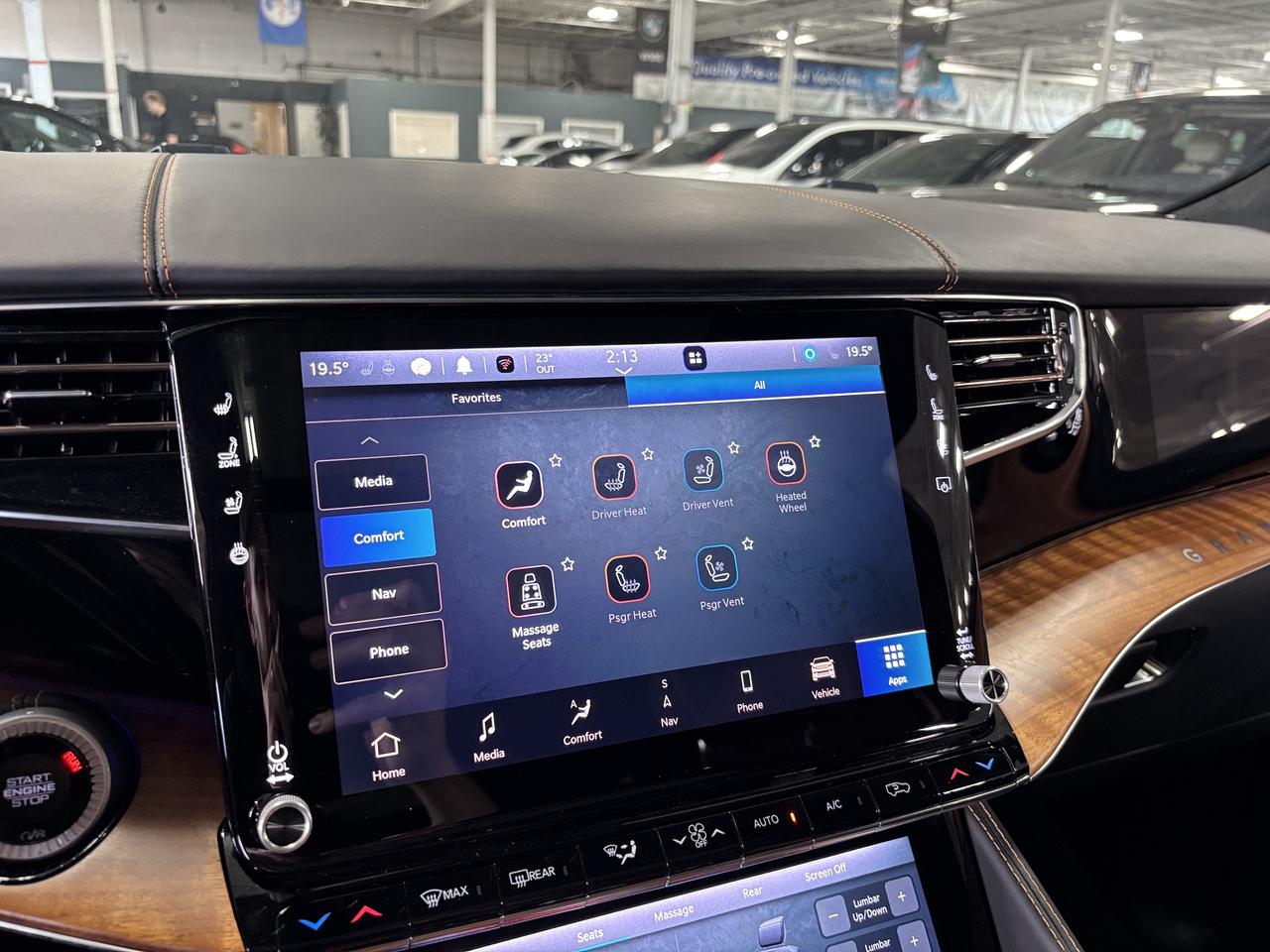 2022 Jeep Grand Wagoneer Series III 4x4|FAMCAM|7PASS|MASSAGE|WOOD|HEADSUP|+ Photo