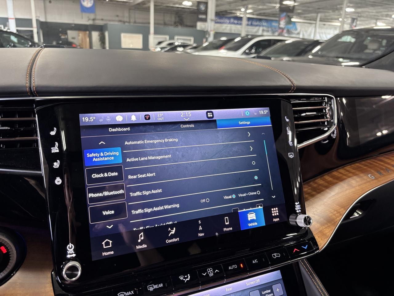 2022 Jeep Grand Wagoneer Series III 4x4|FAMCAM|7PASS|MASSAGE|WOOD|HEADSUP|+ Photo