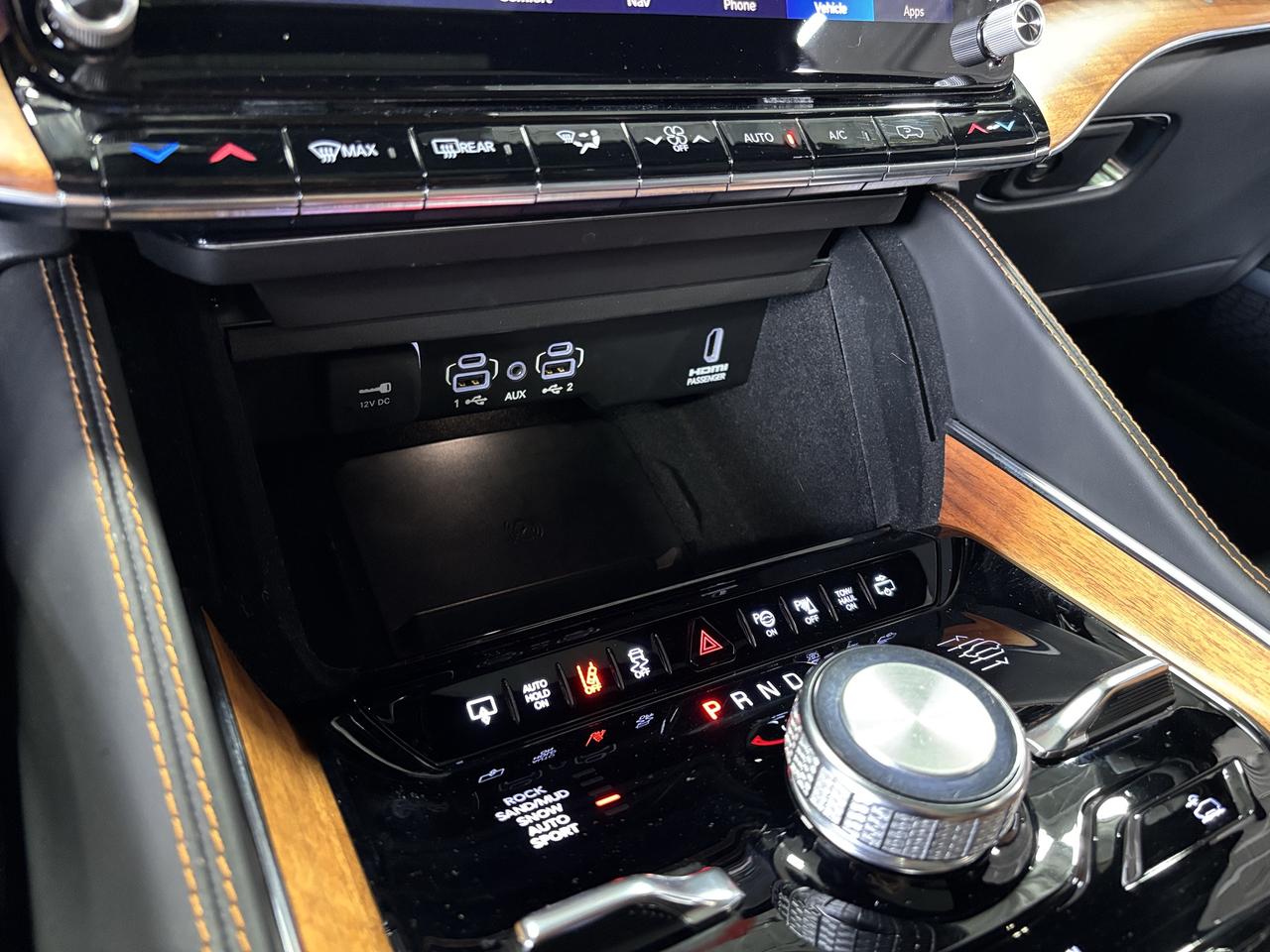 2022 Jeep Grand Wagoneer Series III 4x4|FAMCAM|7PASS|MASSAGE|WOOD|HEADSUP|+ Photo