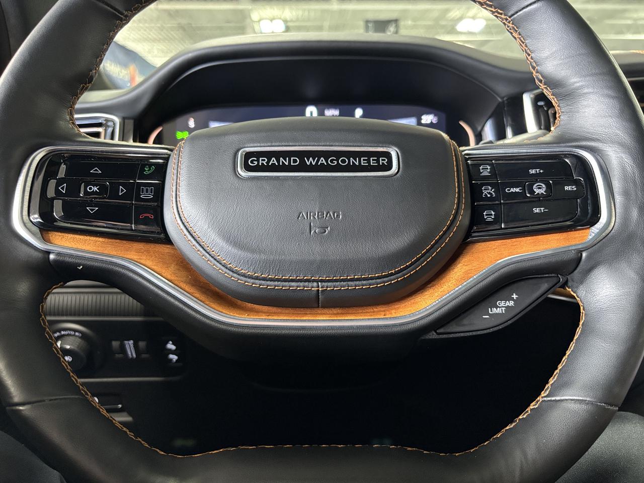 2022 Jeep Grand Wagoneer Series III 4x4|FAMCAM|7PASS|MASSAGE|WOOD|HEADSUP|+ Photo