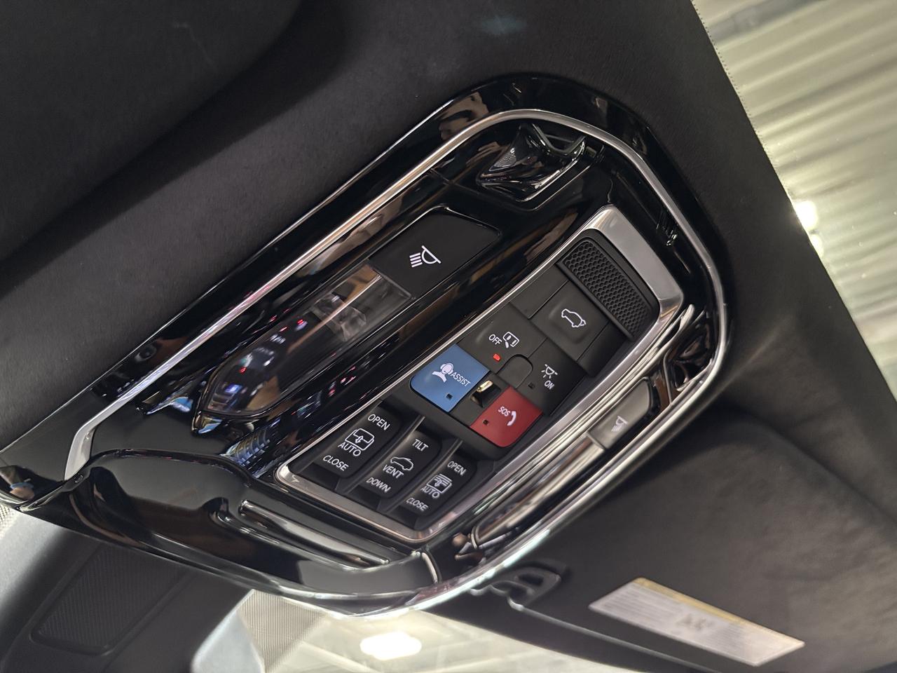 2022 Jeep Grand Wagoneer Series III 4x4|FAMCAM|7PASS|MASSAGE|WOOD|HEADSUP|+ Photo
