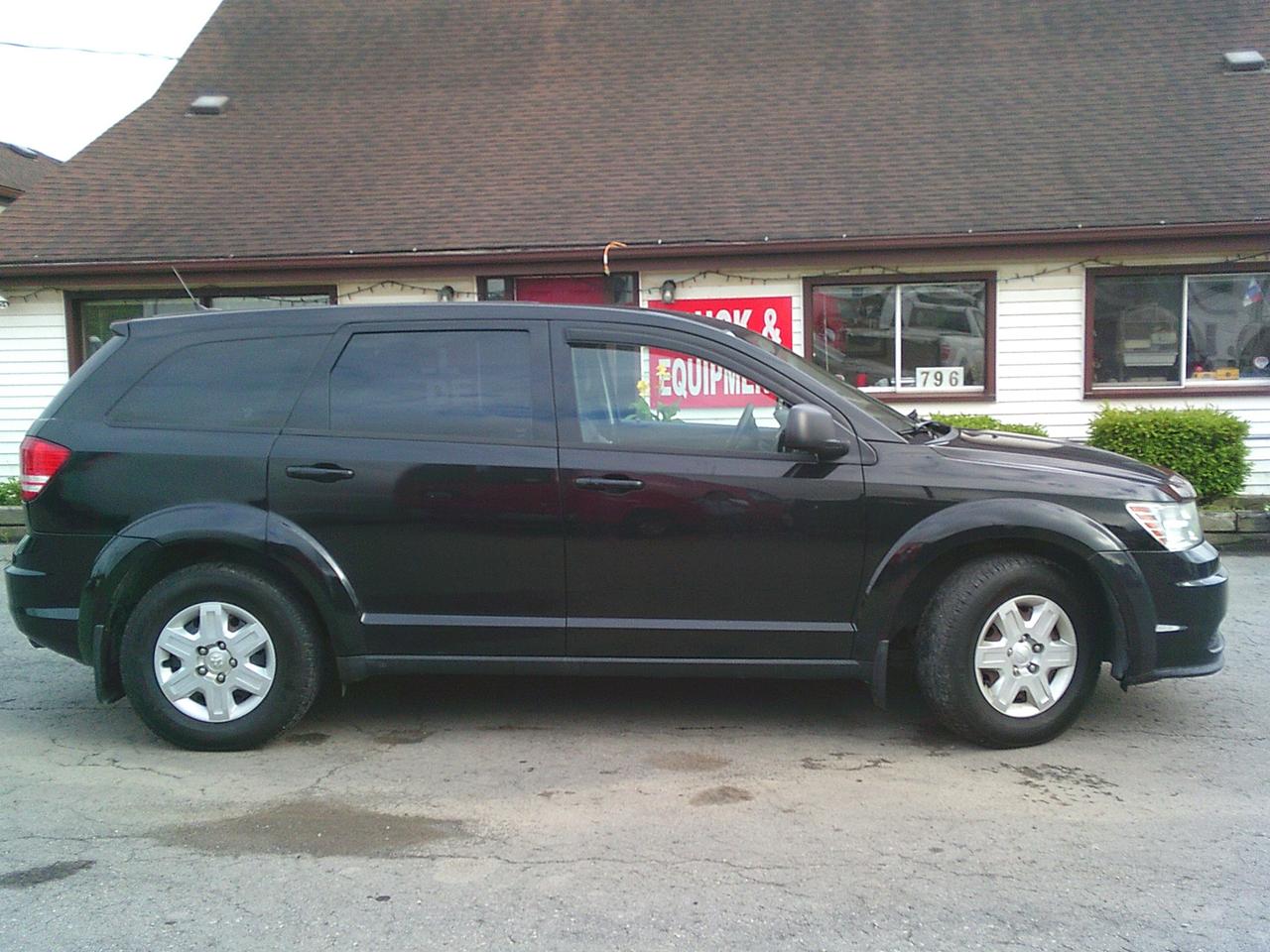 2012 Dodge Journey FWD 4dr Canada Value Pkg + TOW PKG - Photo #1