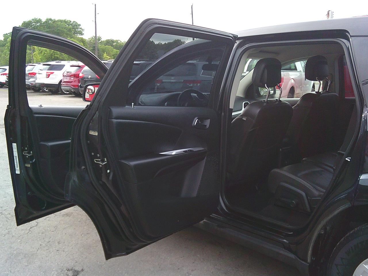 2012 Dodge Journey FWD 4dr Canada Value Pkg + TOW PKG Photo
