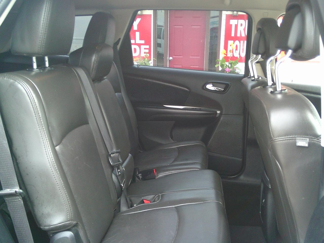 2012 Dodge Journey FWD 4dr Canada Value Pkg + TOW PKG Photo