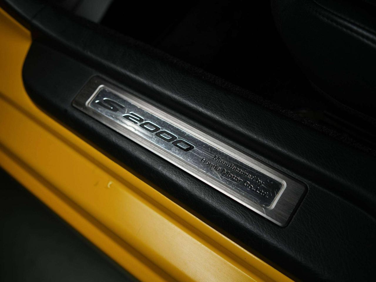 2003 Honda S2000 MANUAL | CONVERTIBLE | Photo