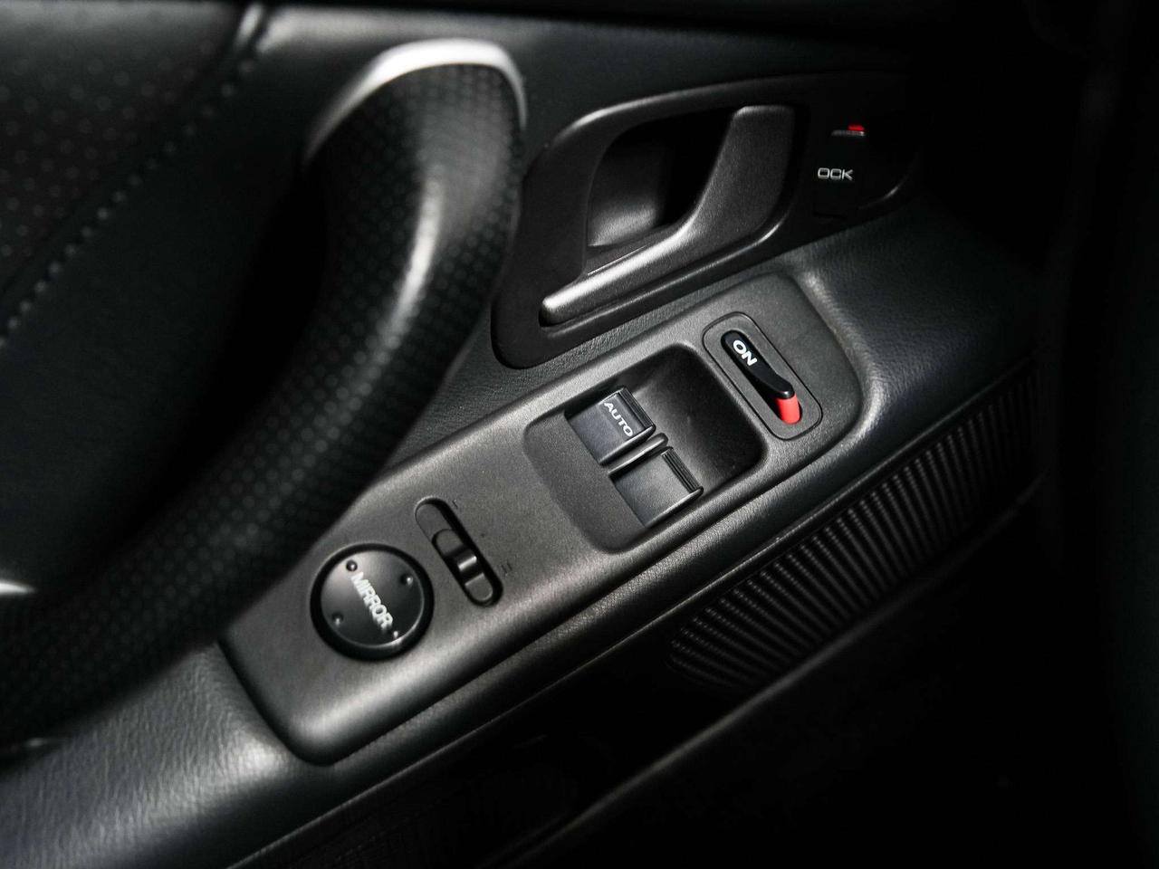 2003 Honda S 2000 MANUAL | CONVERTIBLE Photo