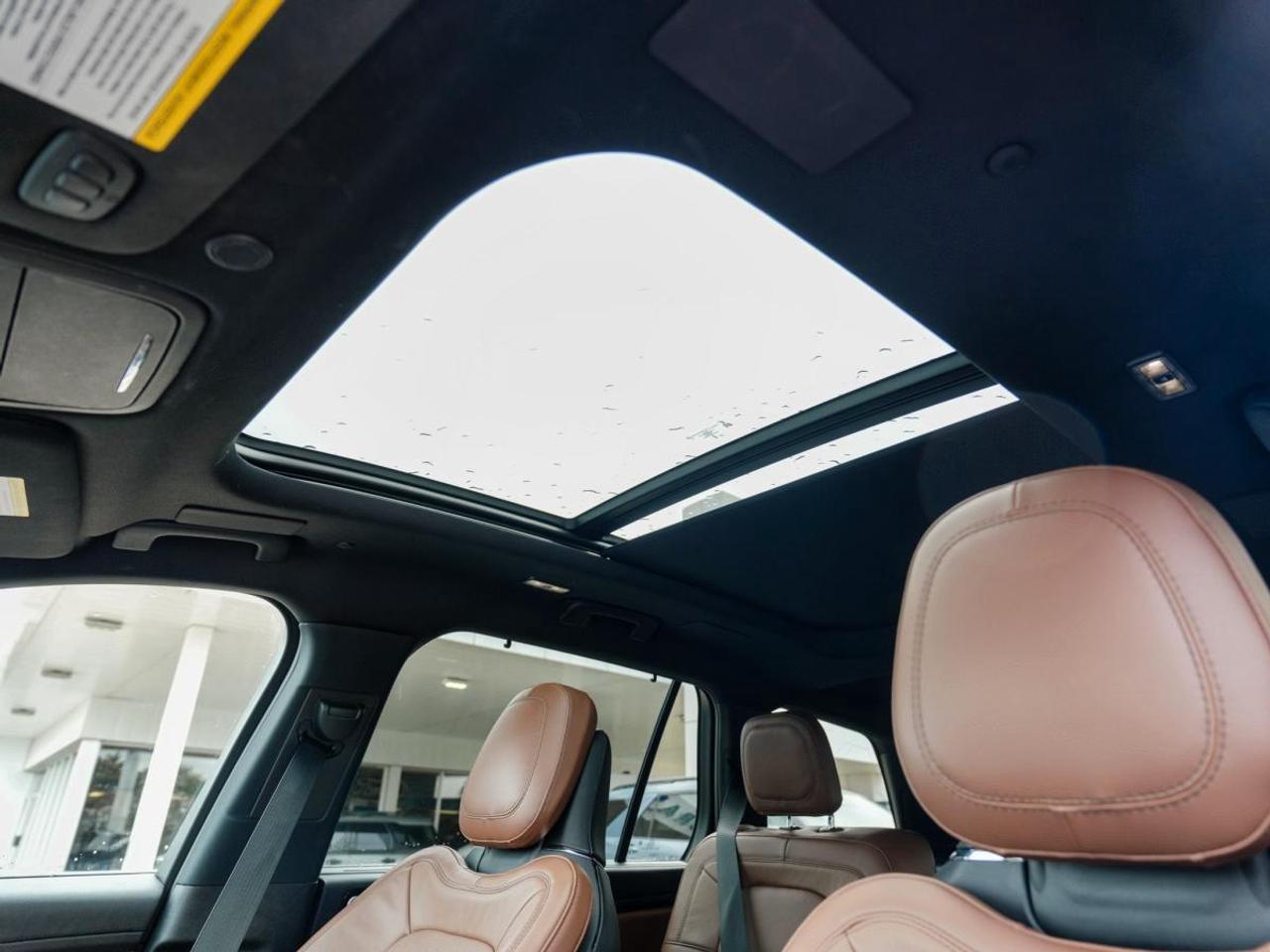 2023 Lincoln Aviator Reserve AWD | LOW KM | PANO ROOF | BROWN LEATHER Photo