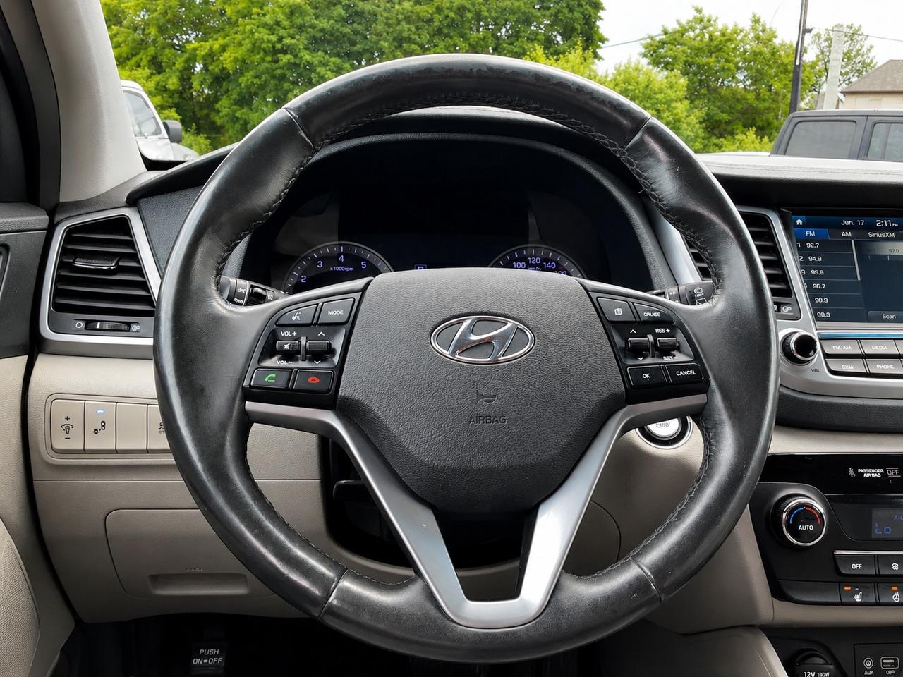 2016 Hyundai Tucson Luxury |Heated Leather |Panoroof |CERTIFIED |AWD Photo