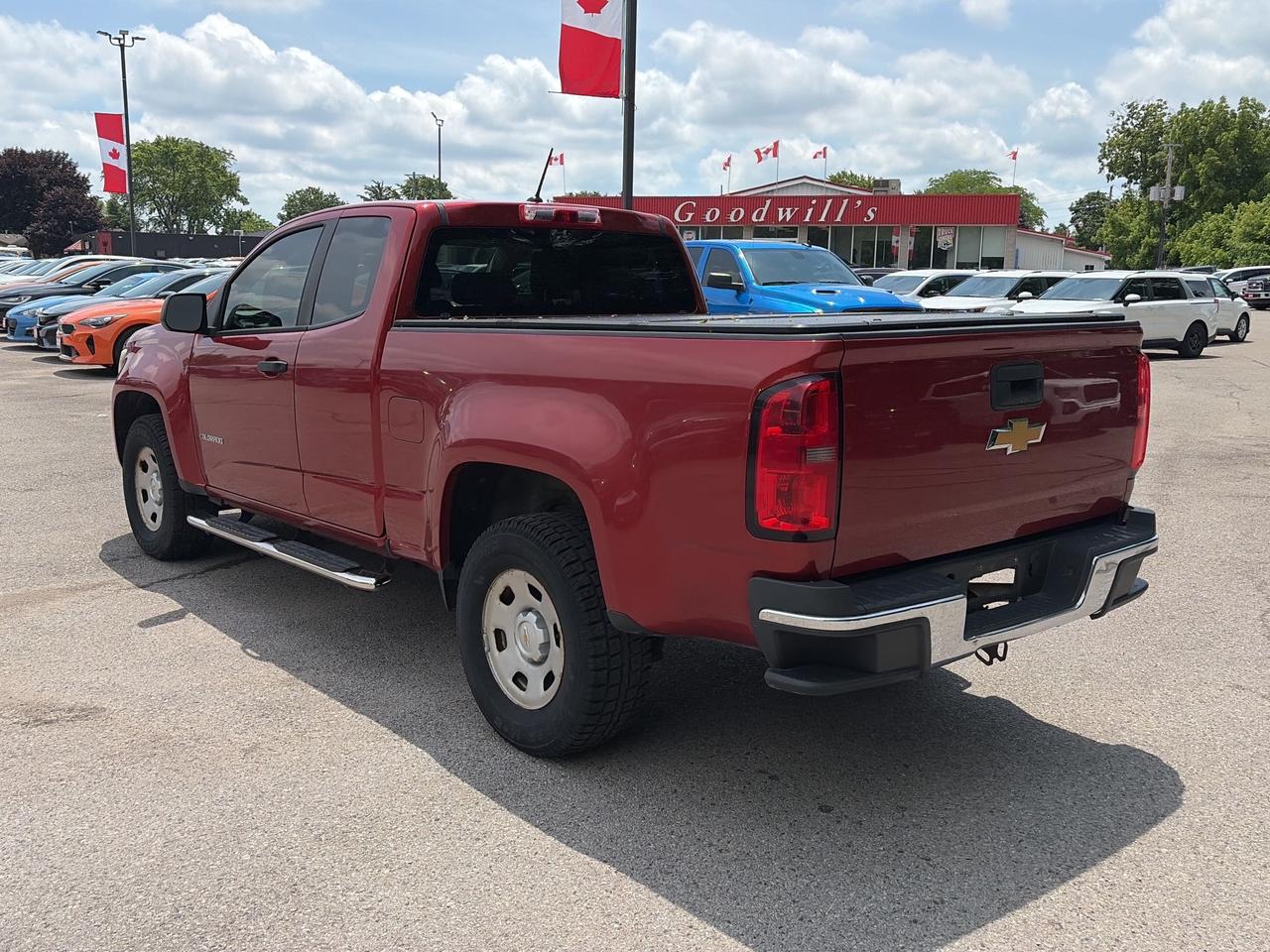 2016 Chevrolet Colorado 2WD, CLEAN CARFAX, LOW MILEAGE, 6FT BOX! Photo