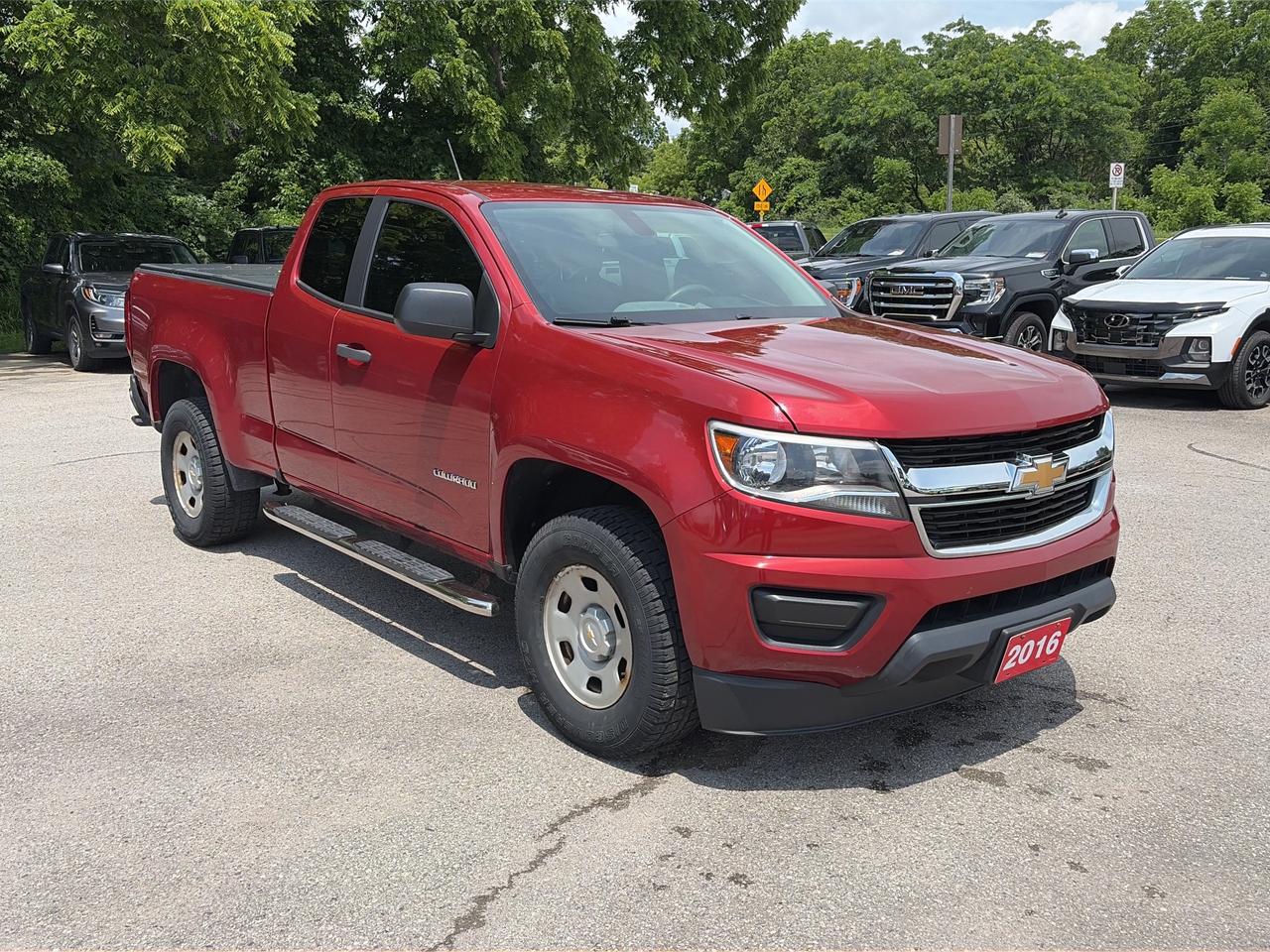 2016 Chevrolet Colorado 2WD, CLEAN CARFAX, LOW MILEAGE, 6FT BOX! - Photo #2
