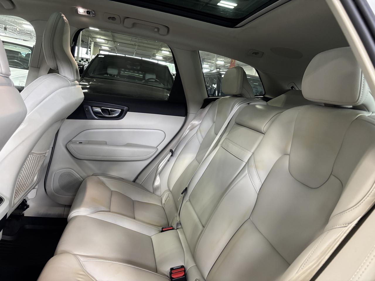 2021 Volvo XC60 T6 Inscription|AWD|NAV|HARMANKARDON|CREAMLEATHER|+ Photo