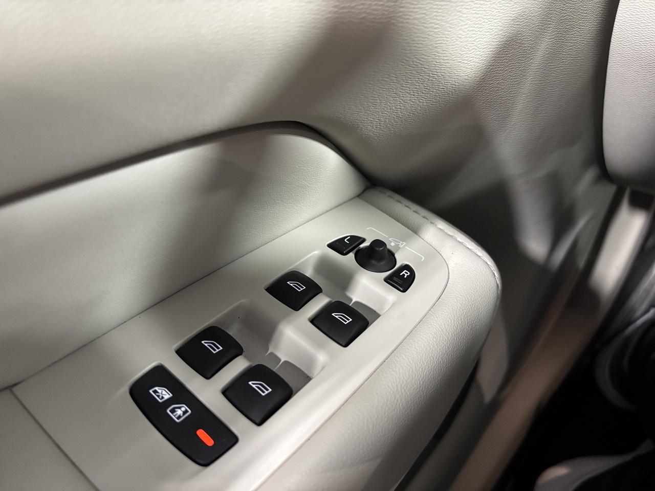 2021 Volvo XC60 T6 Inscription|AWD|NAV|HARMANKARDON|CREAMLEATHER|+ Photo