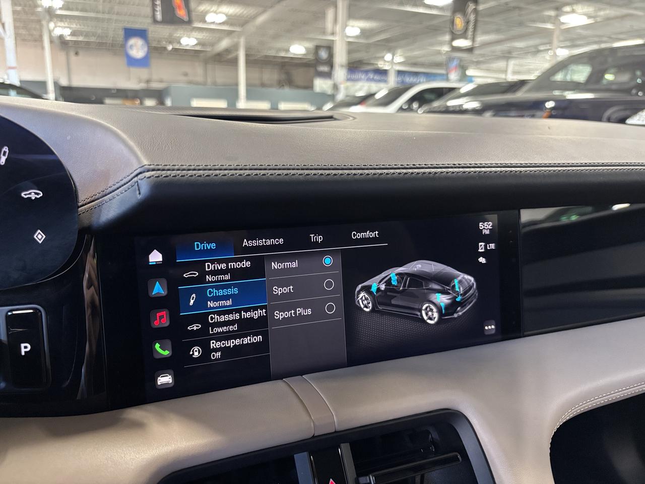 2020 Porsche Taycan Turbo|CLUSTERNAV|3DCAM|BOSE|MATRIXLED|CREAMLEATHER Photo