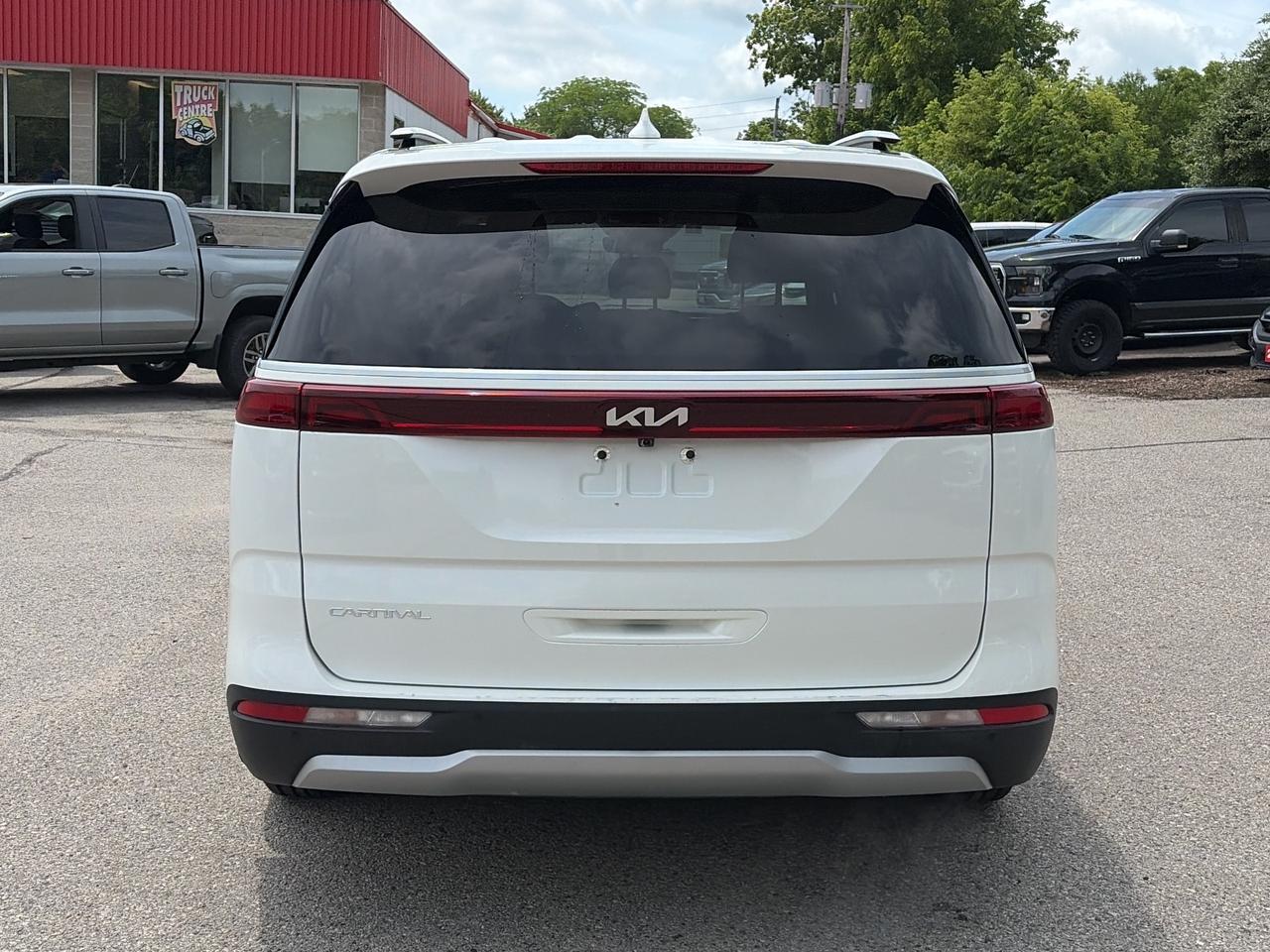 2024 Kia Carnival LX FWD, CLEAN CARFAX, 8 PASSENGER, REMOTE START! - Photo #7