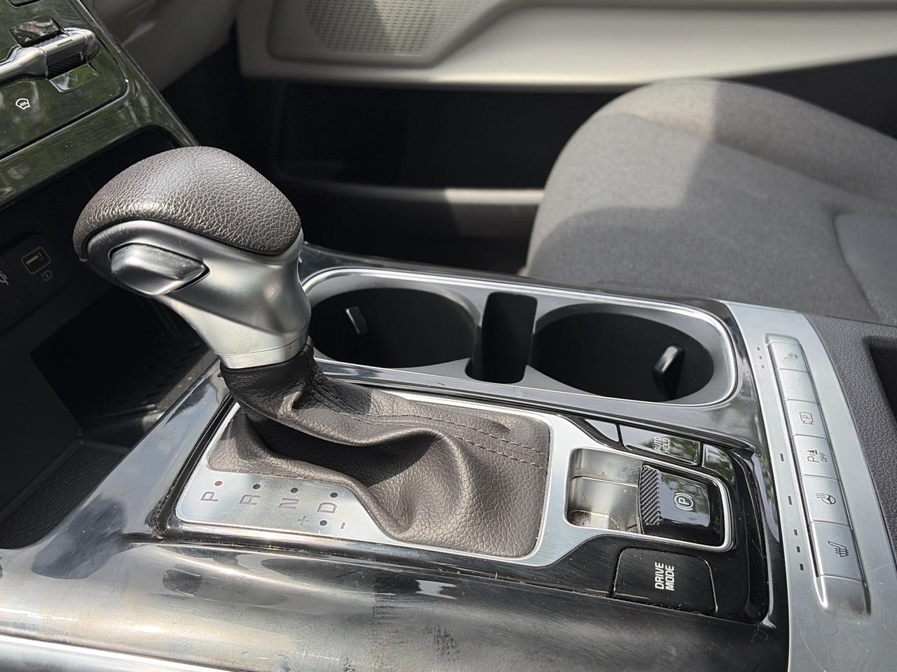 2024 Kia Carnival LX FWD, CLEAN CARFAX, 8 PASSENGER, REMOTE START! - Photo #16