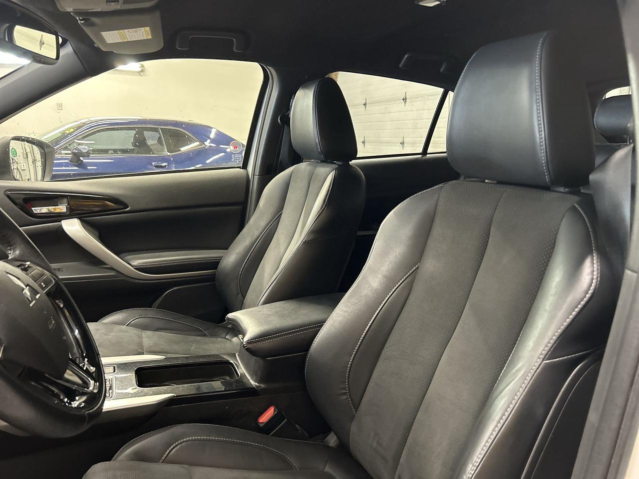 2023 Mitsubishi Eclipse Cross SEL AWD | HTD LEATHER | CARPLAY | 360 CAM | HUD Photo