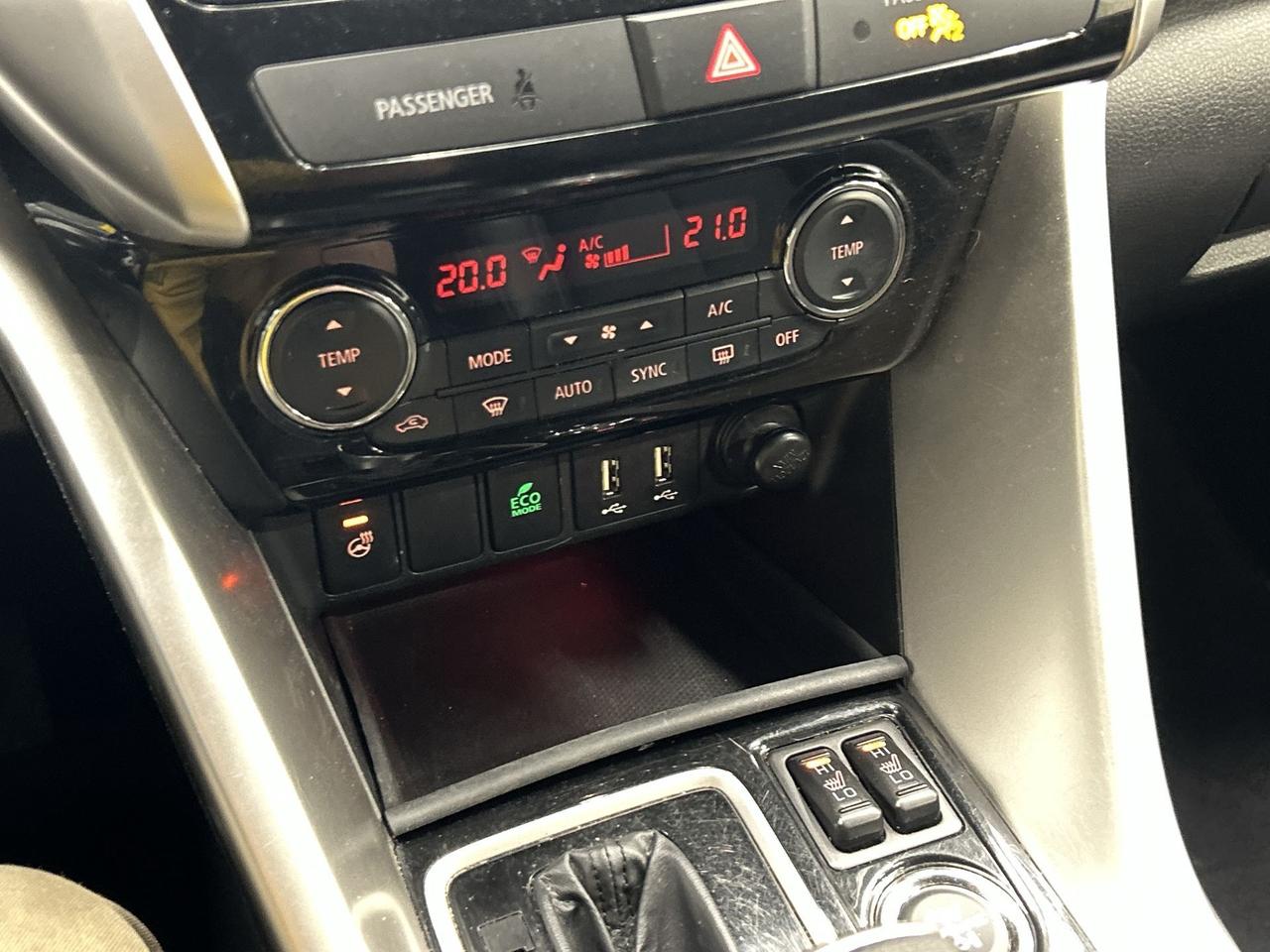 2023 Mitsubishi Eclipse Cross SEL AWD | HTD LEATHER | CARPLAY | 360 CAM | HUD Photo