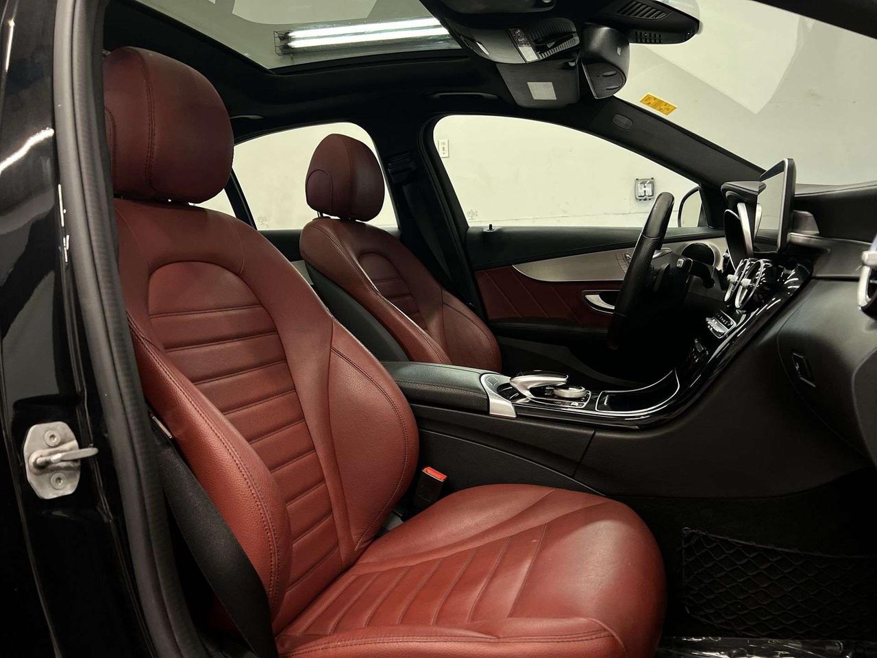 2016 Mercedes-Benz C-Class C300 PREMIUM AWD | AMG SPORT | LEATHER | PANO ROOF Photo