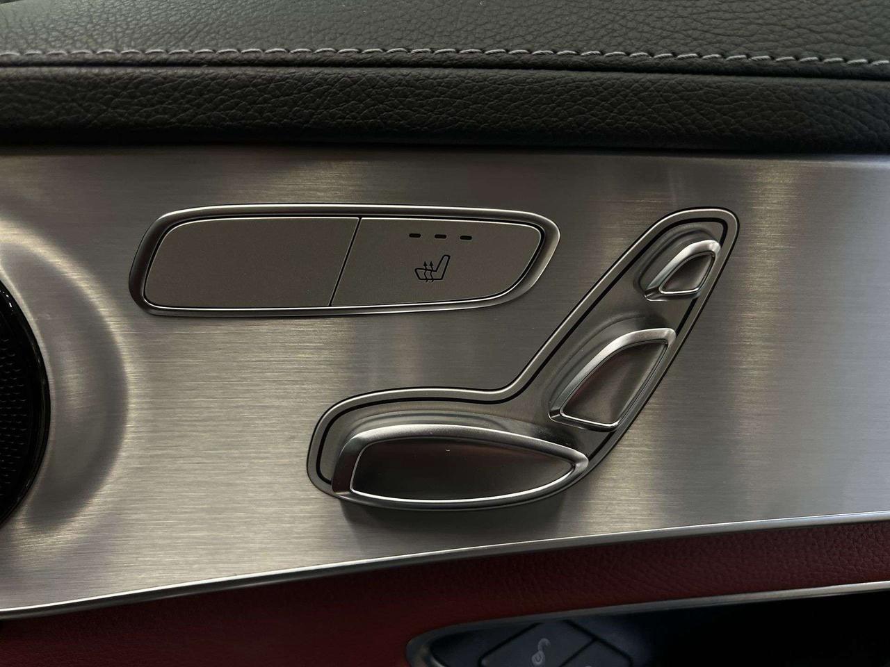 2016 Mercedes-Benz C-Class C300 PREMIUM AWD | AMG SPORT | LEATHER | PANO ROOF Photo