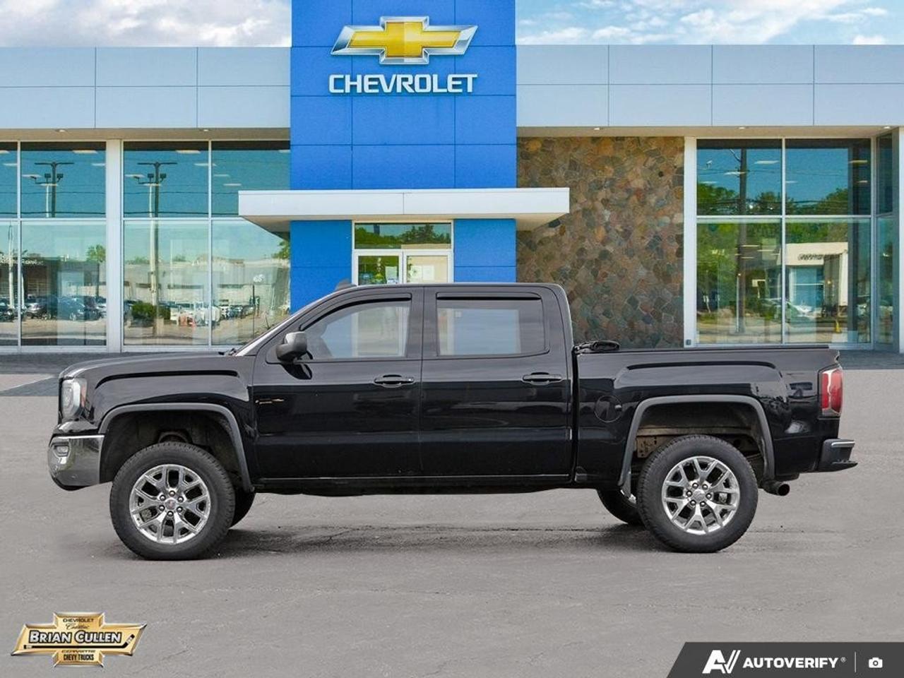 2017 GMC Sierra 1500 SLT 4WD Crew Cab Short Box SLT Photo2