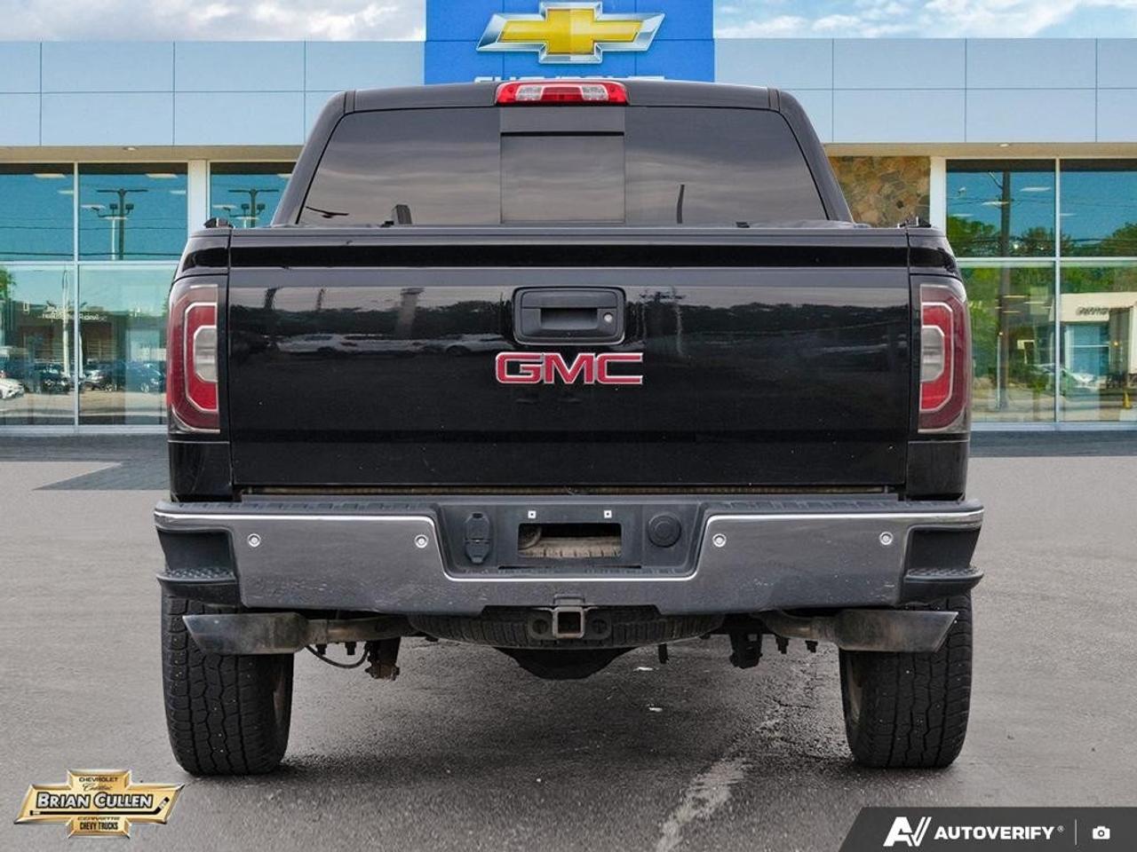 2017 GMC Sierra 1500 SLT 4WD Crew Cab Short Box SLT Photo4