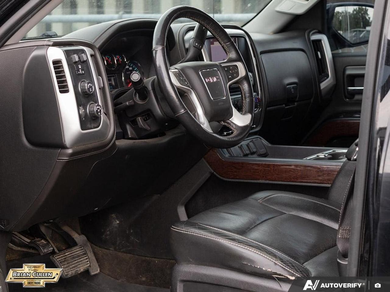 2017 GMC Sierra 1500 SLT 4WD Crew Cab Short Box SLT Photo