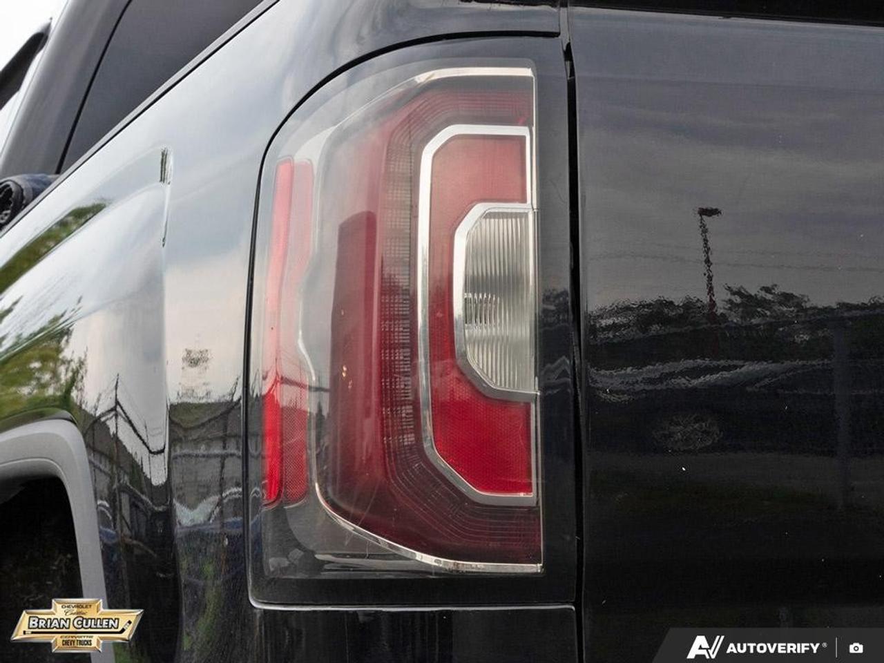 2017 GMC Sierra 1500 SLT 4WD Crew Cab Short Box SLT Photo