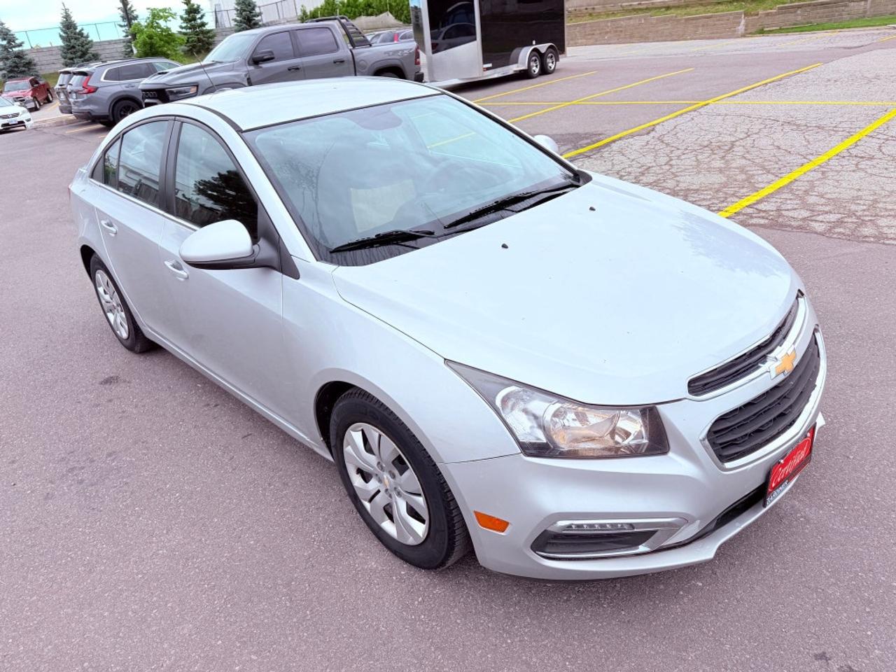 2015 Chevrolet Cruze 4dr Sedan 1LT Photo2