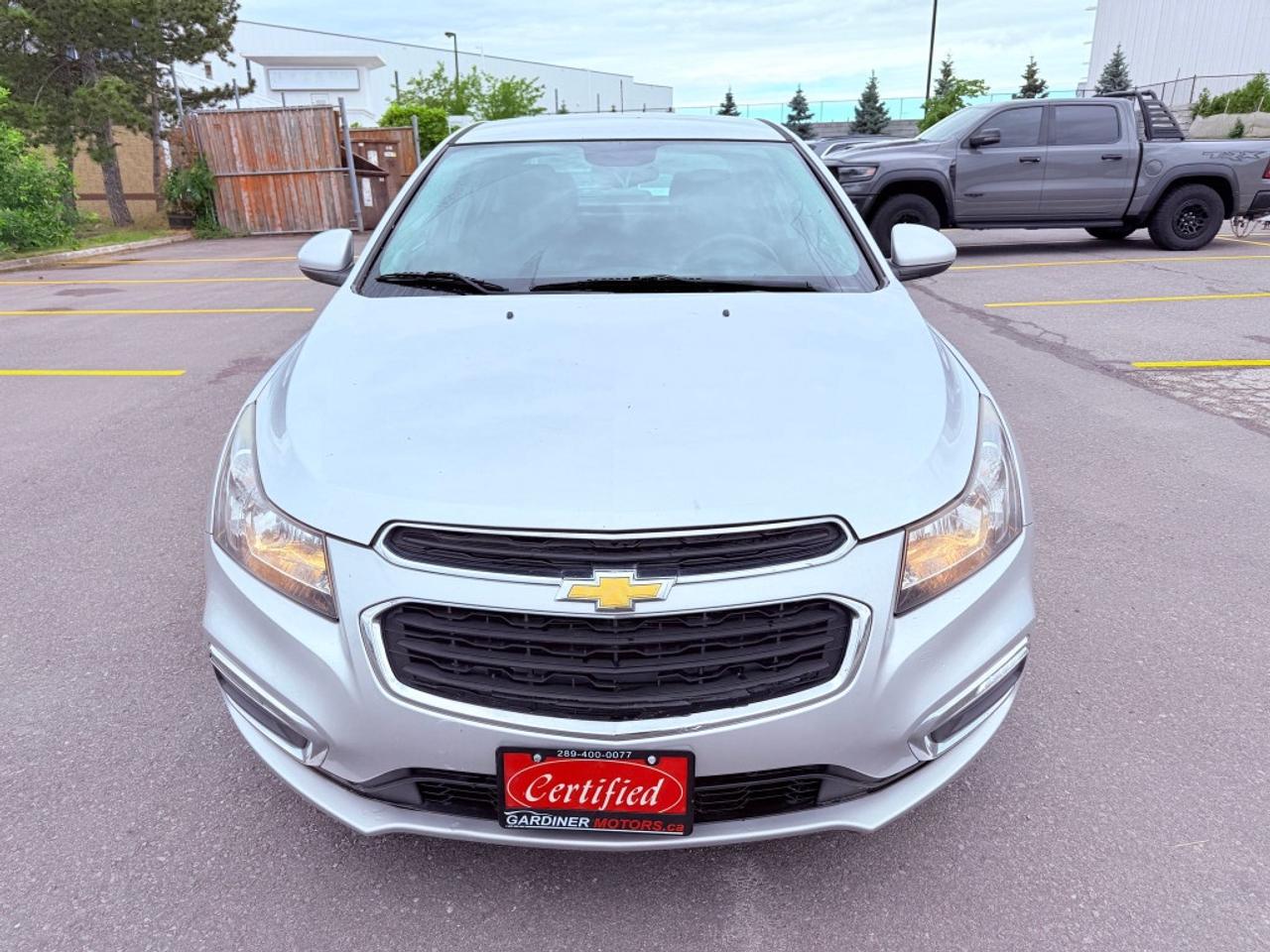 2015 Chevrolet Cruze 4dr Sedan 1LT Photo