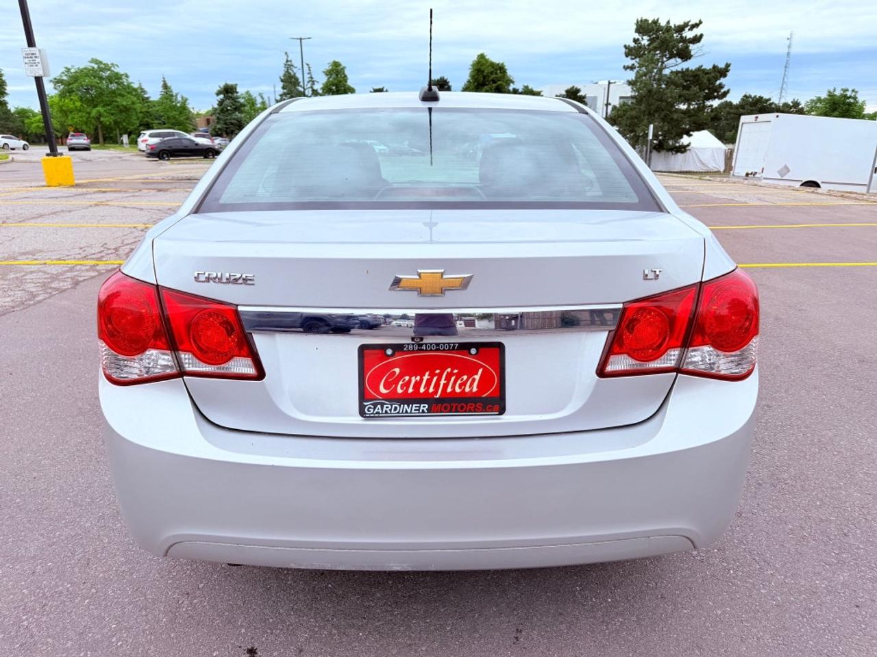 2015 Chevrolet Cruze 4dr Sedan 1LT Photo