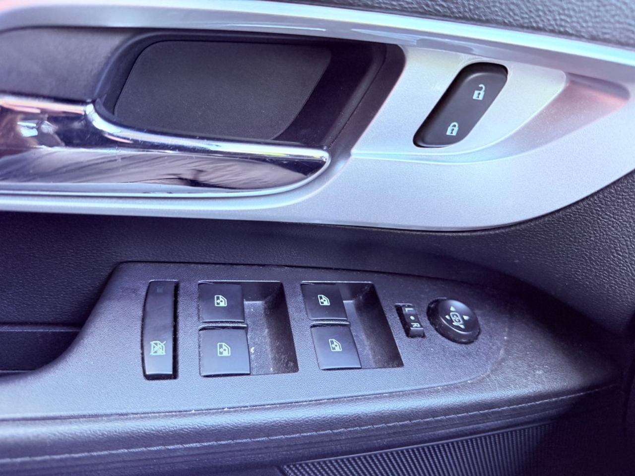 2017 Chevrolet Equinox LT Front-wheel Drive Automatic Photo