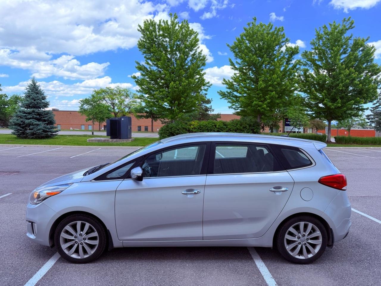 2015 Kia Rondo 4dr Wagon Automatic EX Value Photo
