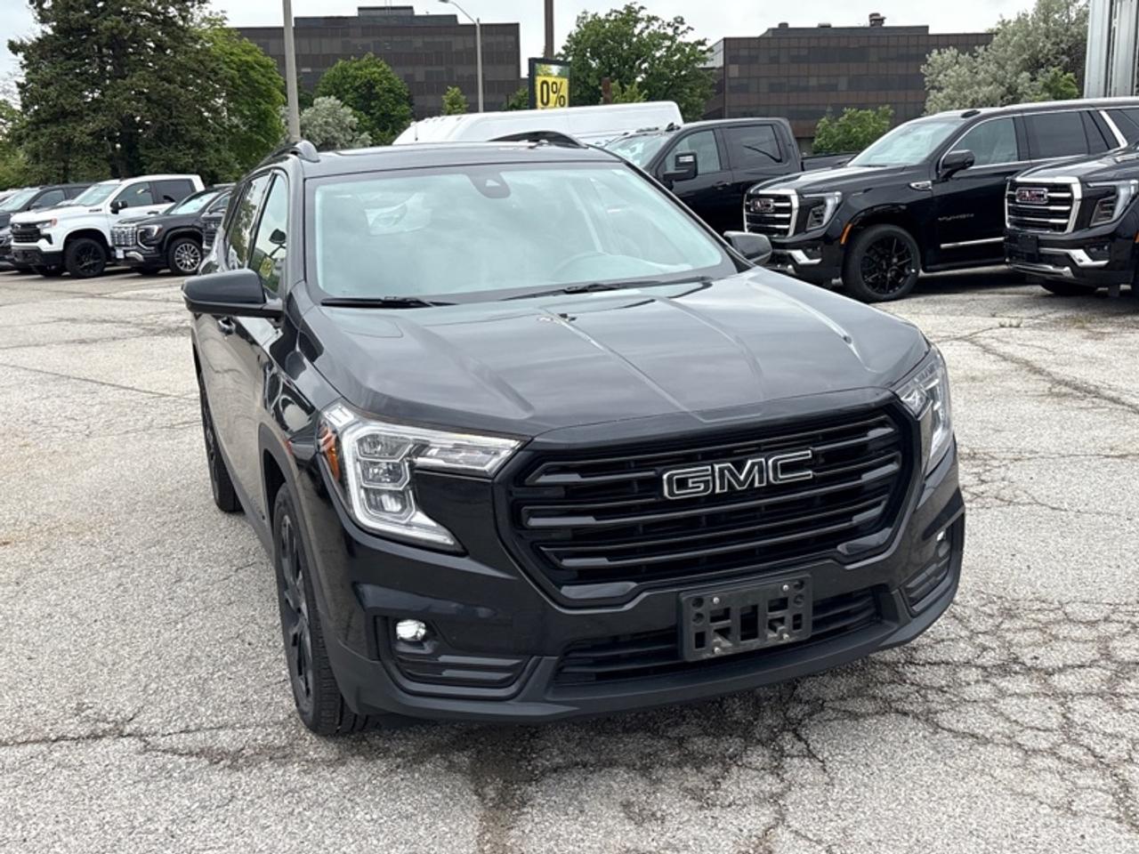 2023 GMC Terrain SLT Photo
