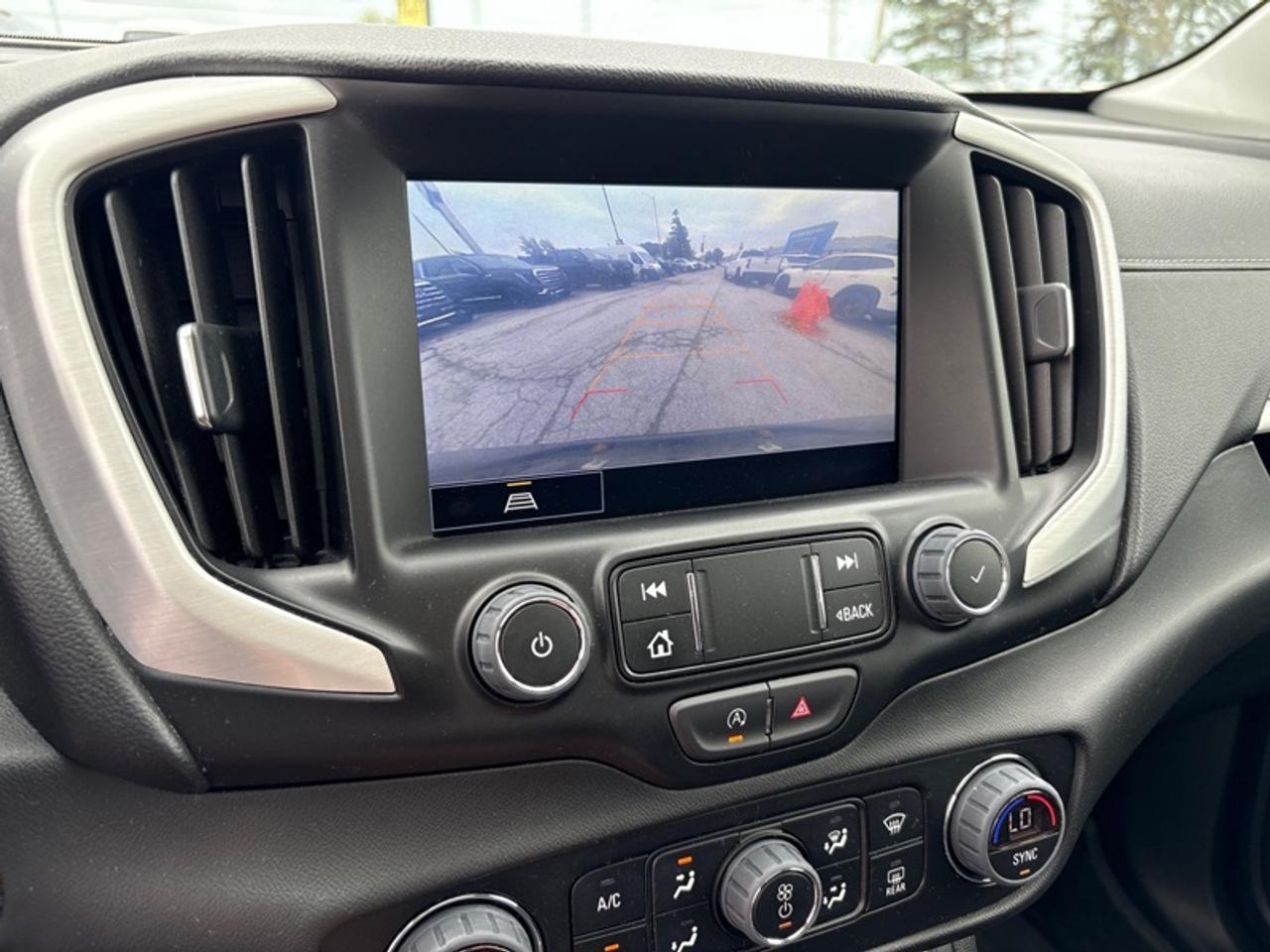 2023 GMC Terrain SLT Photo