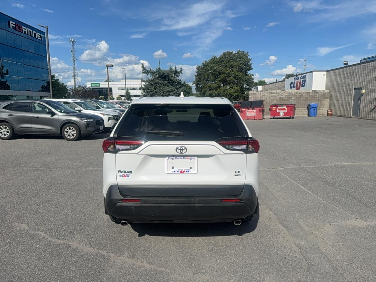 2023 Toyota RAV4 LE