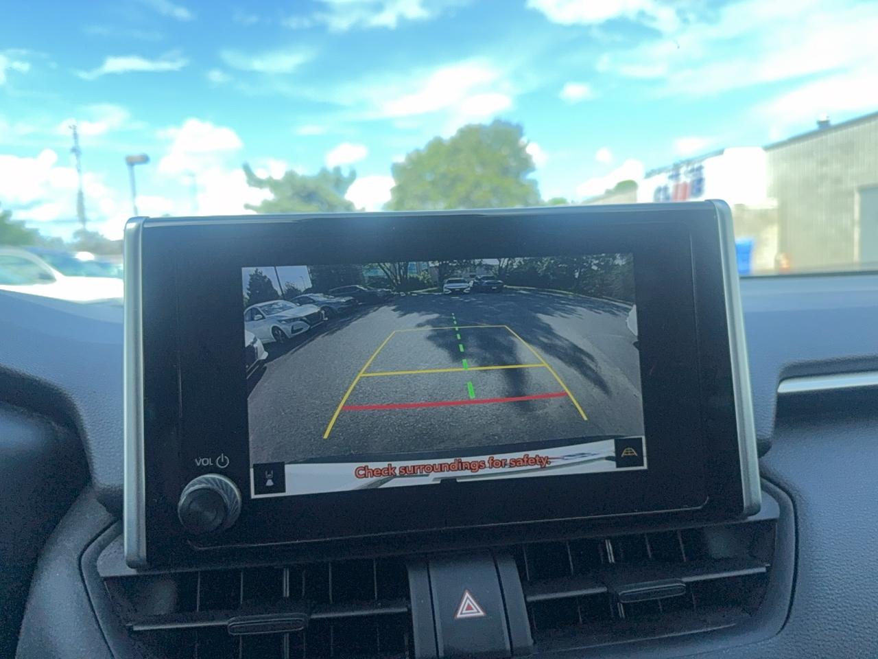 2023 Toyota RAV4 LE Photo