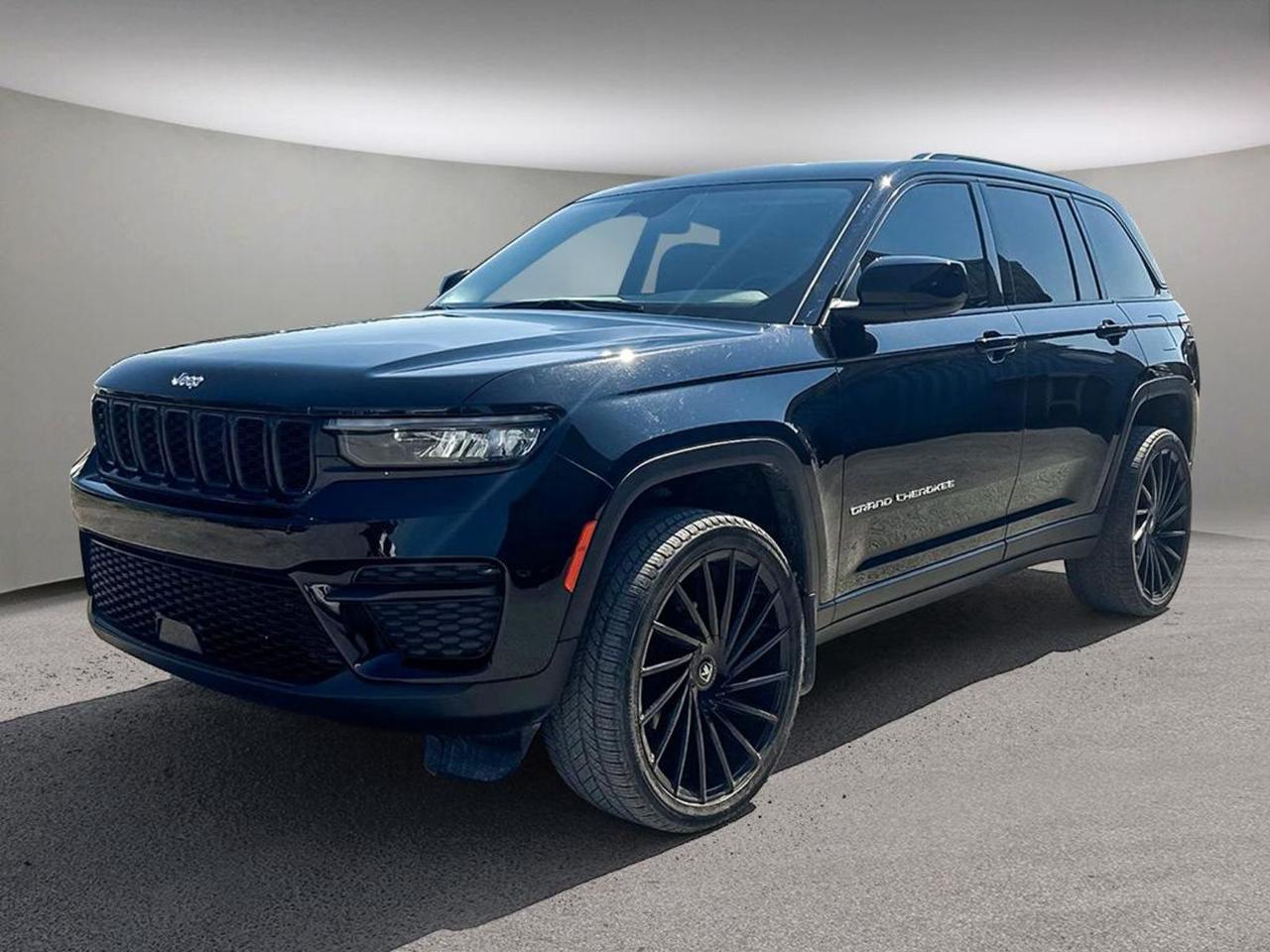 Used 2023 Jeep Grand Cherokee  for sale in Yellowknife, NT