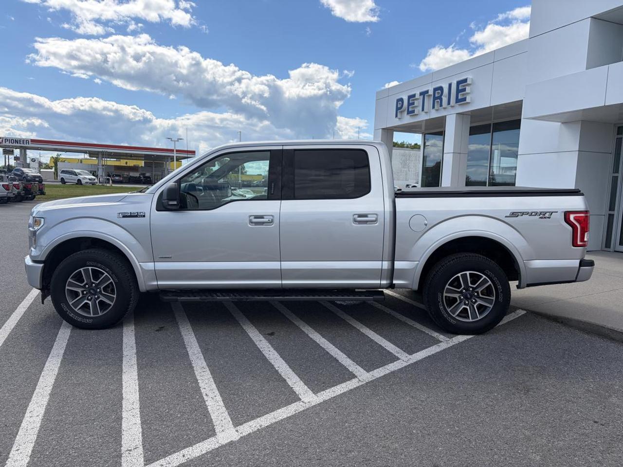 2017 Ford F-150 XLT Photo