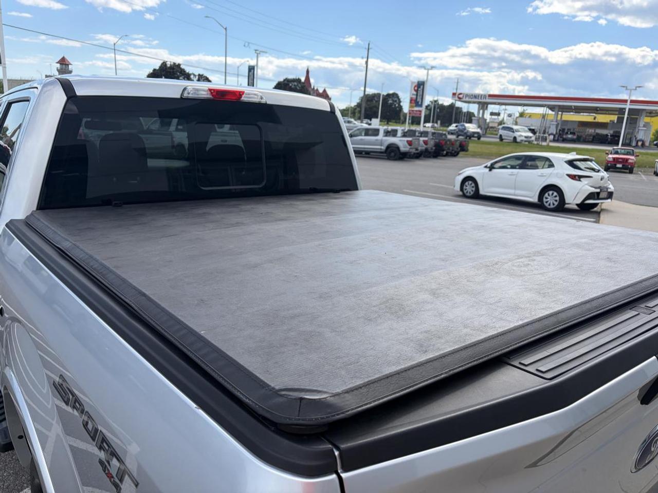 2017 Ford F-150 XLT Photo