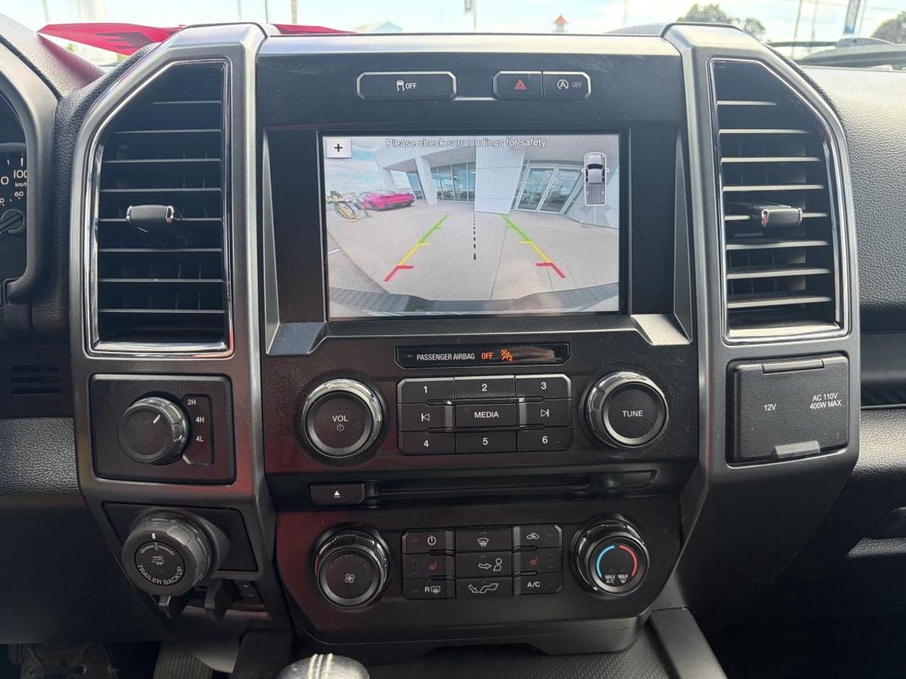 2017 Ford F-150 XLT Photo