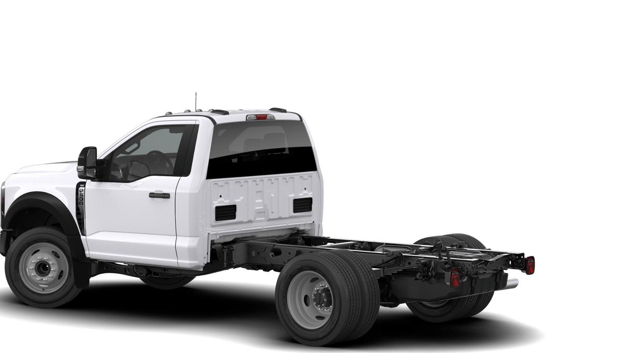 2026 Ford F-600 4X4 CHASSIS CAB DRW/ Photo