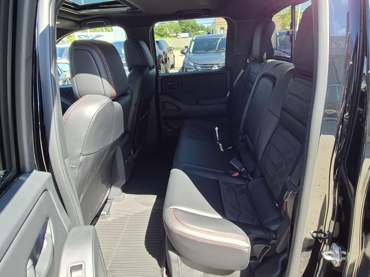 2026 Nissan Frontier Crew Cab PRO-4X LUXURY LWB Photo