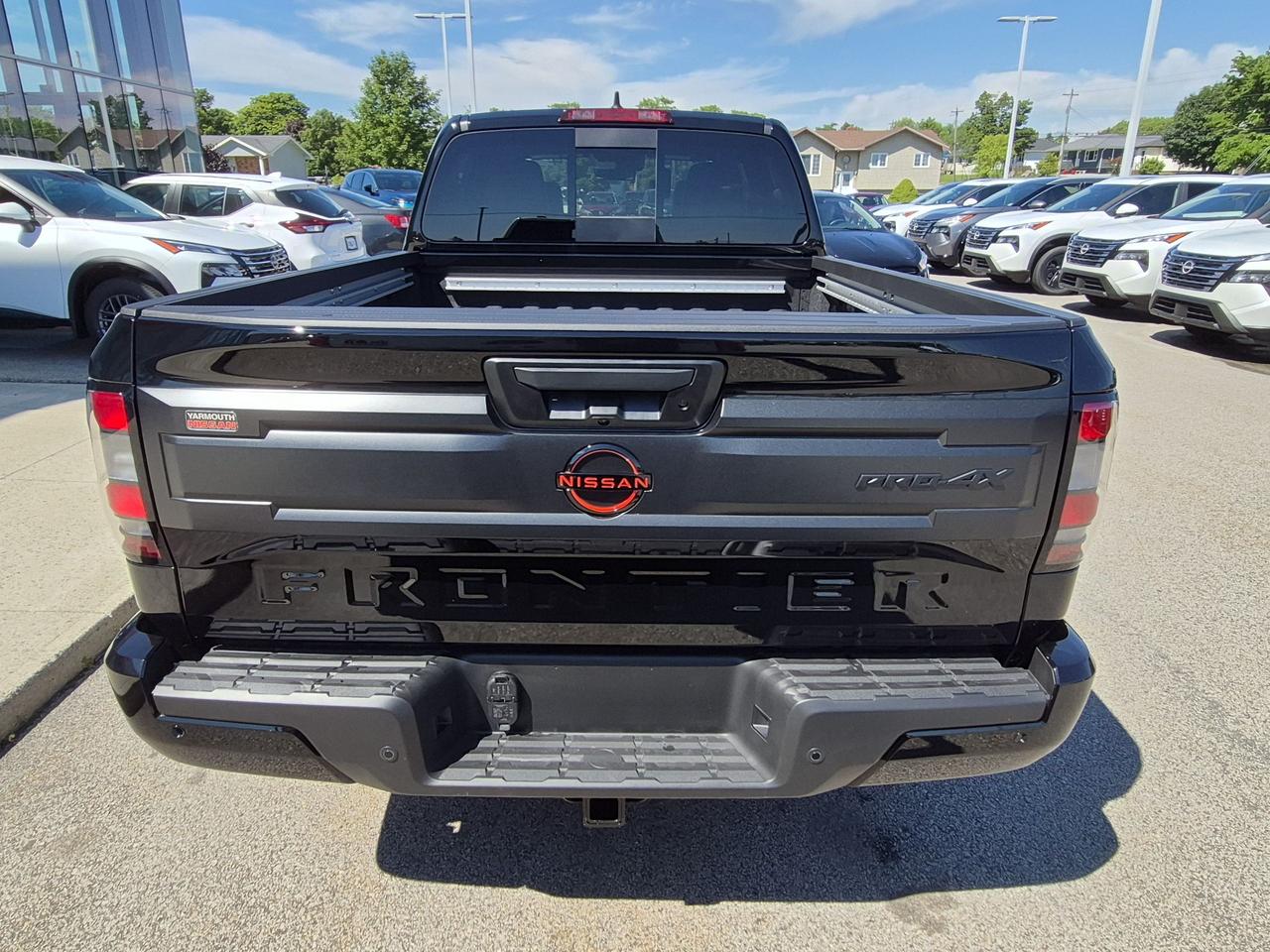 2026 Nissan Frontier Crew Cab PRO-4X LUXURY LWB Photo