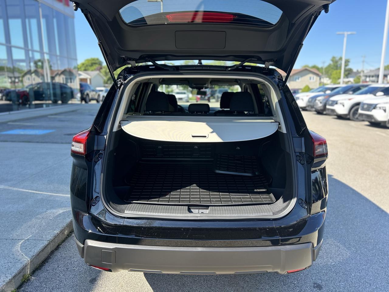 2026 Nissan Rogue S Photo